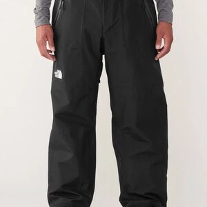 BRAND NEW: The North Face Black Gore-Tex Snow Pants
